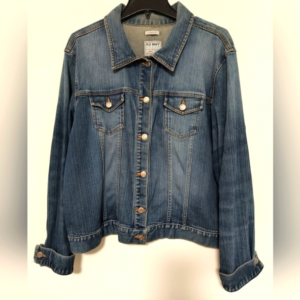 Old Navy Women's Classic Blue Jean Jacket / Size 2X